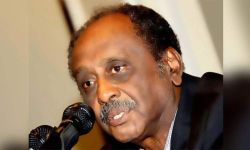 رحيل "شاعر الملحمة" السوداني هاشم صديق عن 67 عاماً